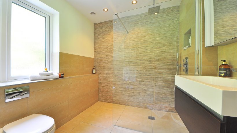 Showerhead Long Beach Plumber