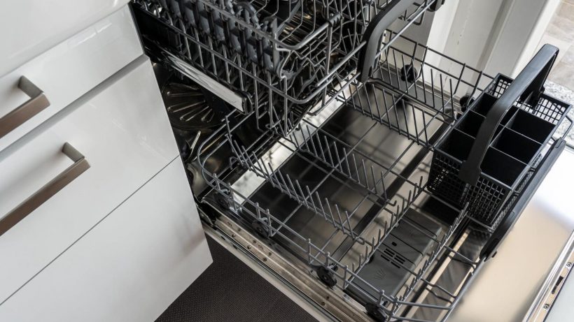 Plumber Long Beach CA dishwasher