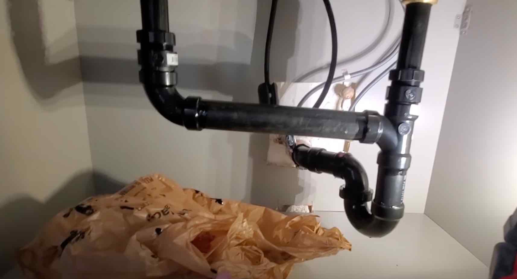 How to pipe in a kitchen sink with ABS